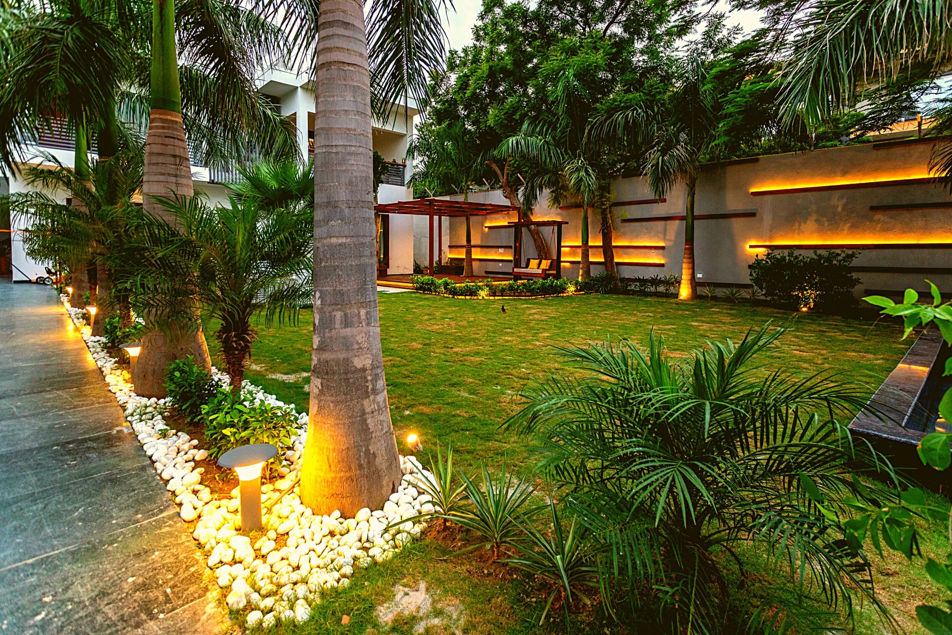 Lawns by LifeWall